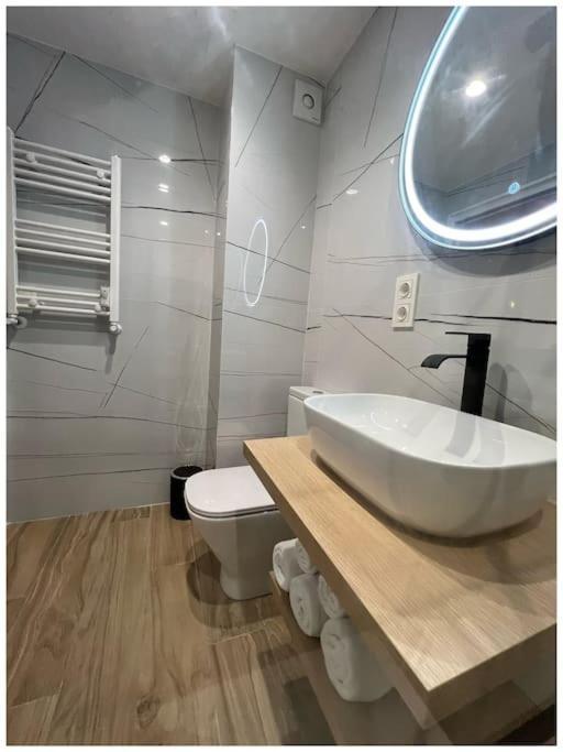 Appartamento Elegance Lifestyle - Parking Gratuito! San Sebastián Esterno foto